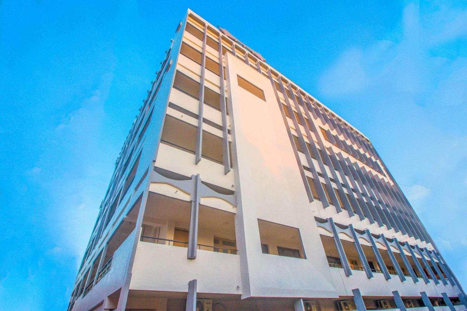 Sri Ramakrishna Hotel Bangalore Buitenkant foto
