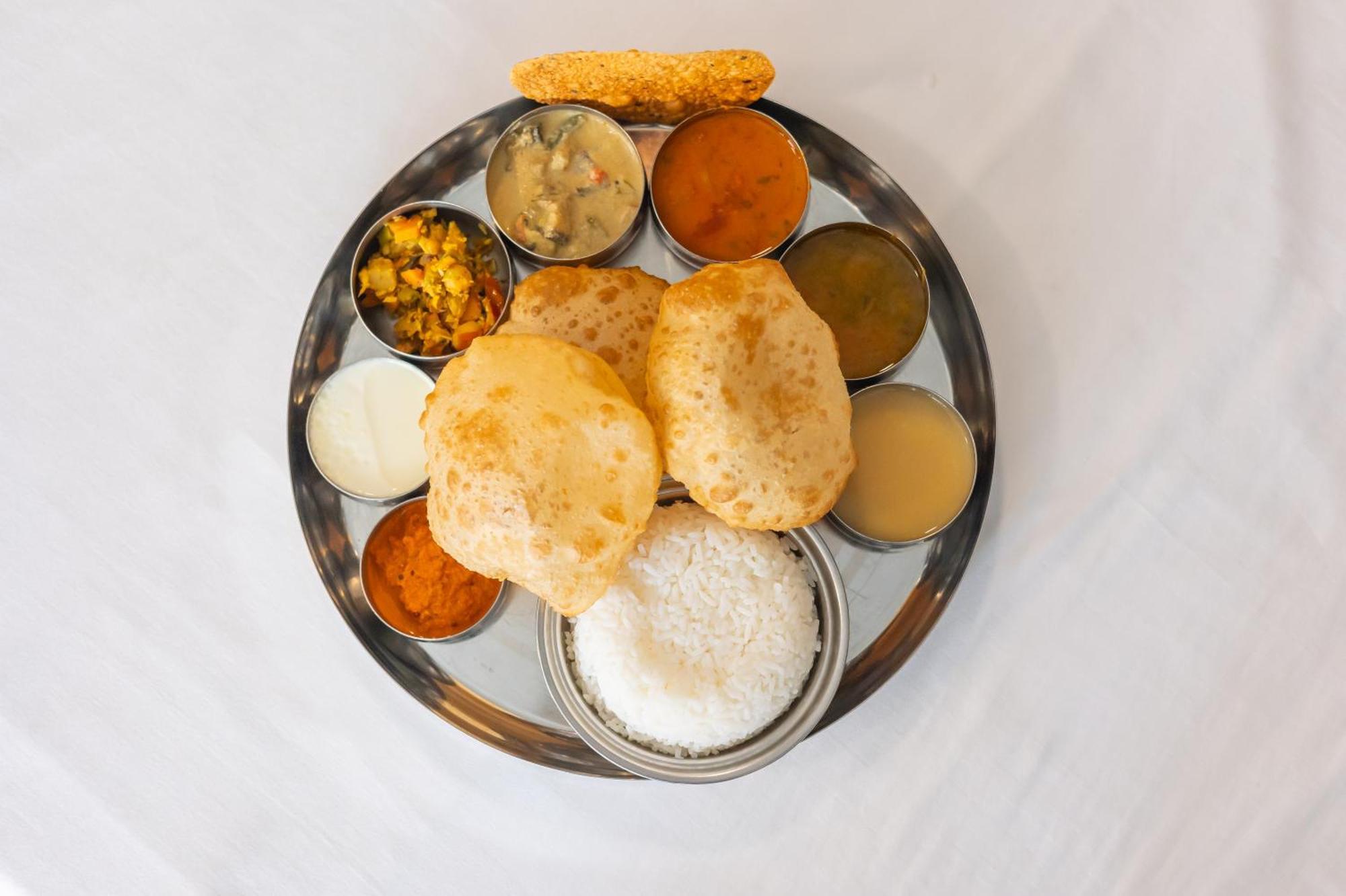 Sri Ramakrishna Hotel Bangalore Buitenkant foto